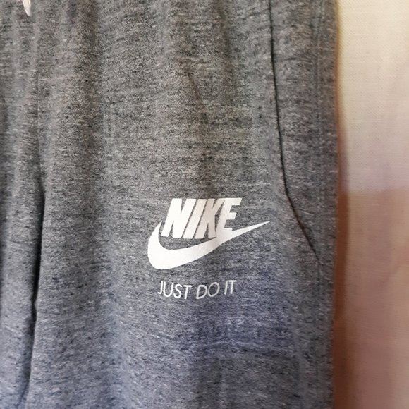 Nike gray joggers - Picture 9 of 14